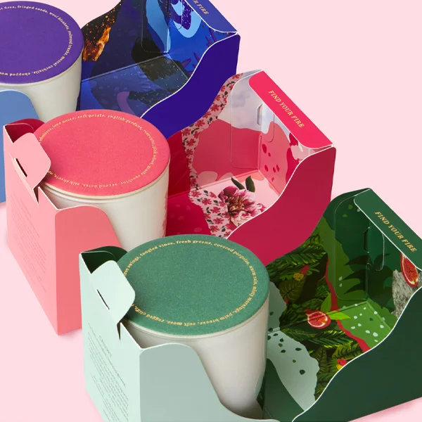custom-candle-display-packaging.webp